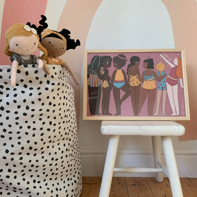 Amaranto Collection A3 Unframed Print, Hey Sis on a stool