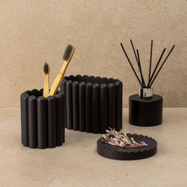 Alkaline Round Ribbed Soap Dish - Black  - products sold separately 