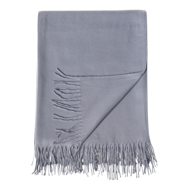 Aranda Iron Melody Throw, 150cm x 200cm angle