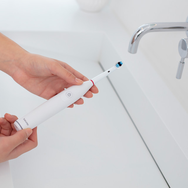 Beurer TB30 Rechargeable Electric Toothbrush in use