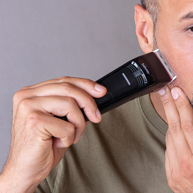 Beurer MN5X Rechargeable Hair Clippers in use on beard