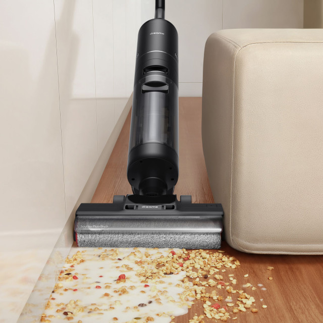 Dreame H12 Pro Vacuum Cleaner, 1400W cleaning wooden floor