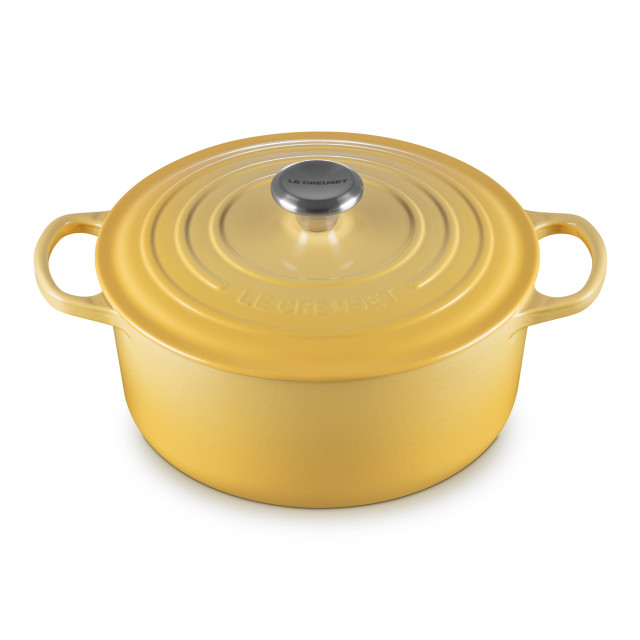 Le Creuset Chamomile Signature 5.3 Litre Round Cocotte, 26cm
