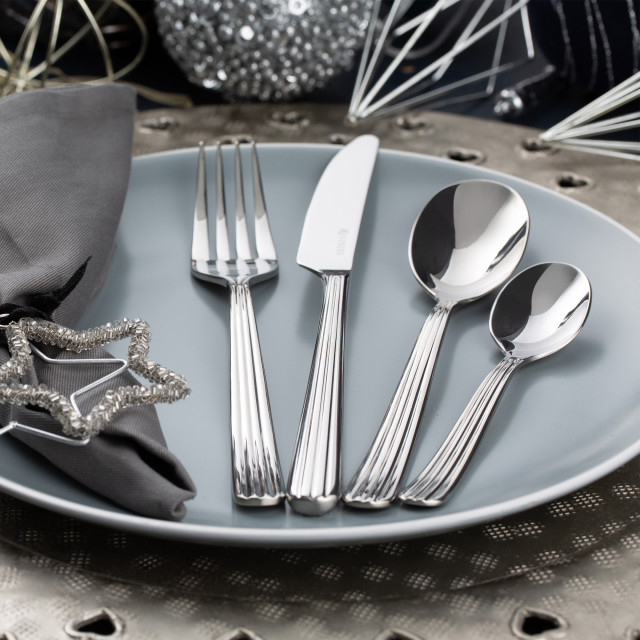 Viners Grace Cutlery Set, 16 Piece on the table