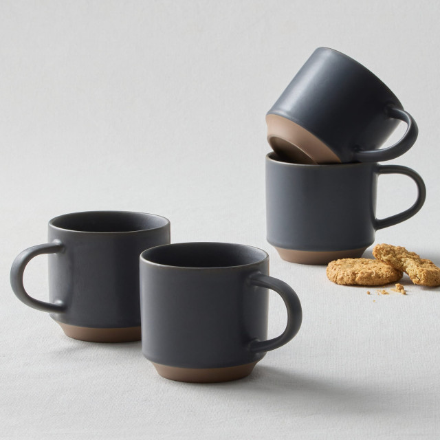 Salisbury & Co Terra Mug, Set of 4 - Charcoal with biscuits