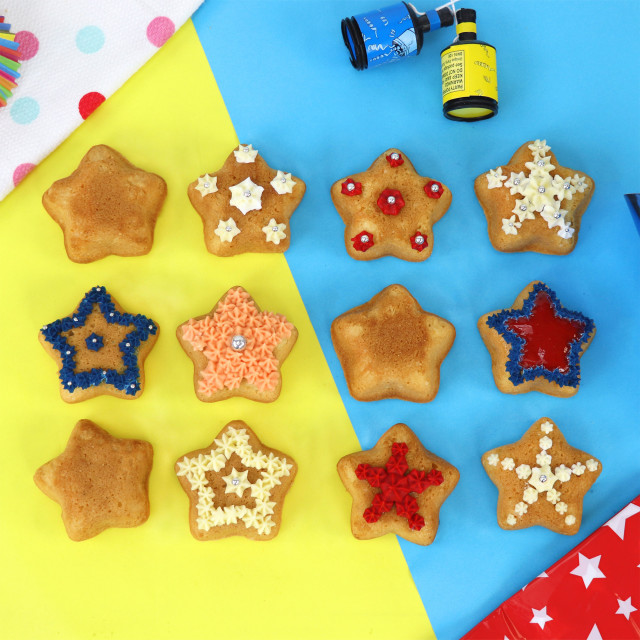 PME Non-Stick Pan, 12-Cup - Mini Star on the table