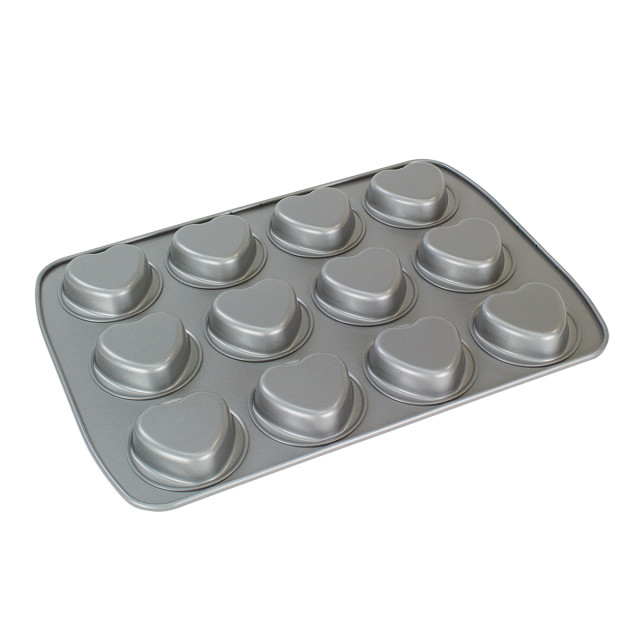 PME Non-Stick Pan, 12-Cup - Mini Heart angle
