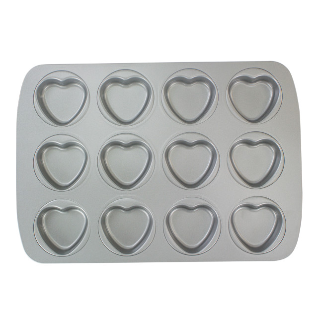 PME Non-Stick Pan, 12-Cup - Mini Heart angle