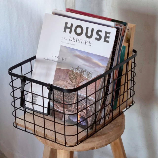 Trendz Of Today Metal Basket with Wooden Base - Small with books