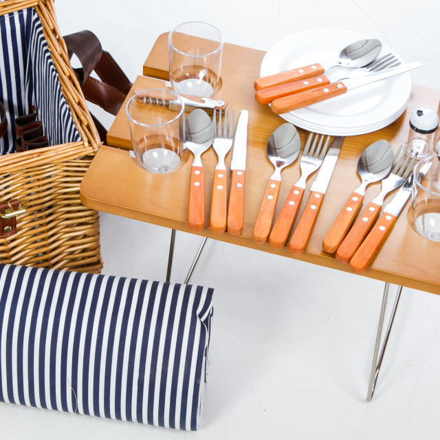 Gift Baskets Table Top 4-Person Basket detail