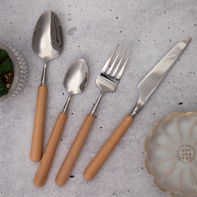 Nicolson Russell Acacia Light Wood Cutlery Set, 16-Piece on the table