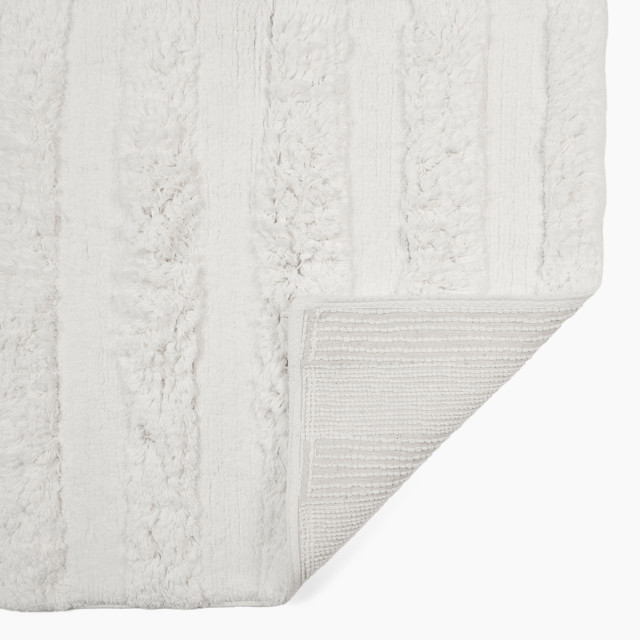 Thread Office White Highlow Stripe Bath Mat, 60cm x 90cm Detail Of The Texture 