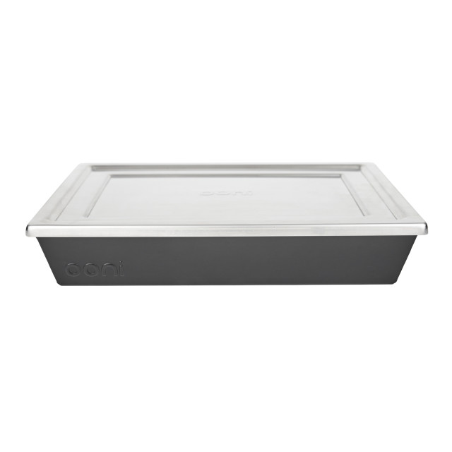 Ooni Detroit-Style Pizza Pan - Medium angle