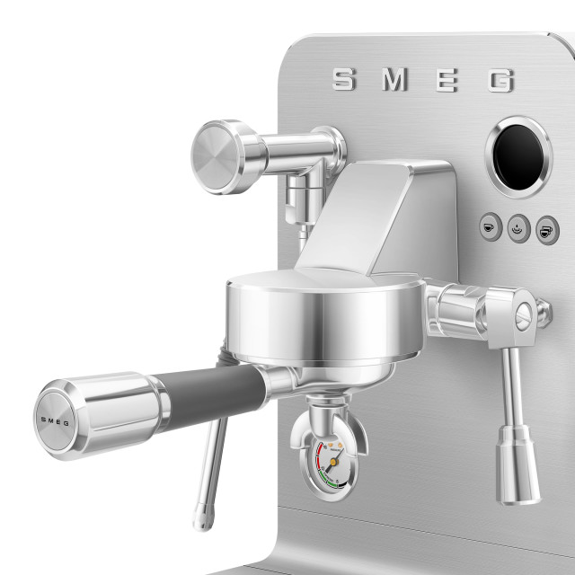Smeg Minipro Espresso Machine - Matte White detail
