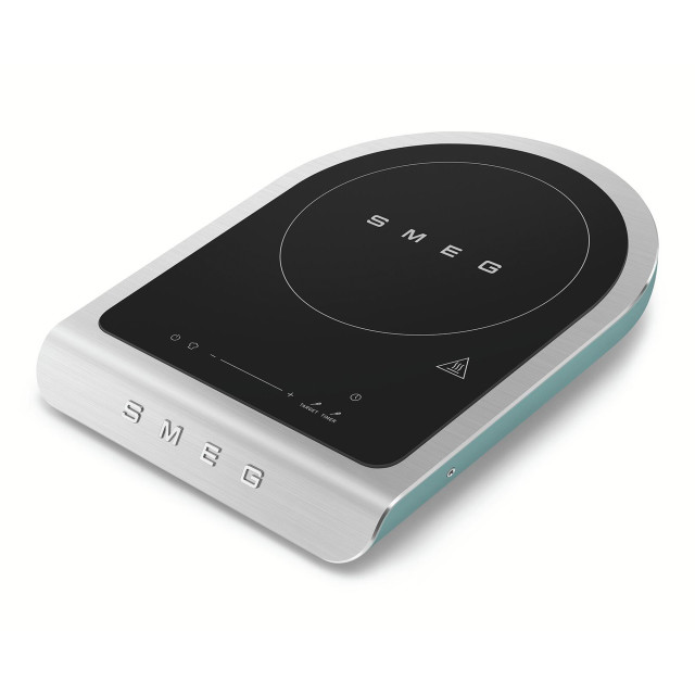 Smeg Portable Induction Plate with Probe - Matte Emerald Green angle