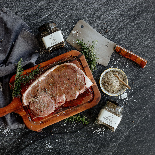 Darling Olives Braai Gift Box with meat on the table