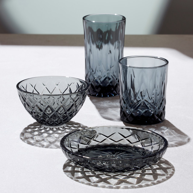 Lyngby Sorrento Whisky Glasses, Set of 4 - Smoke on the table