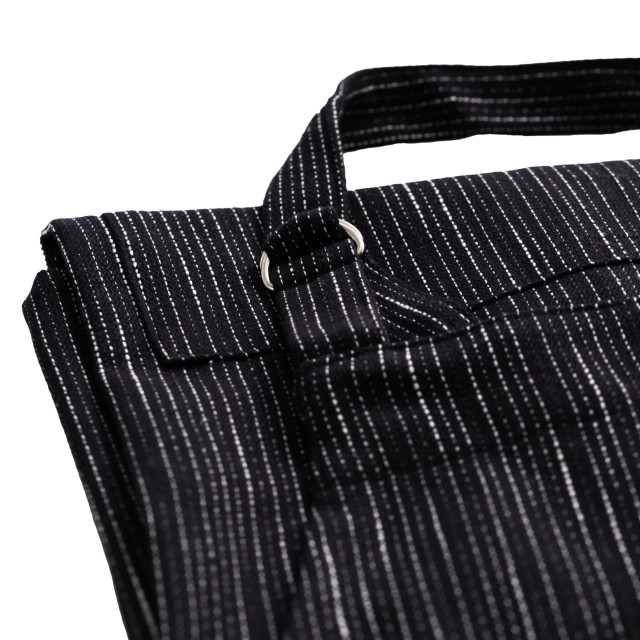 Salisbury & Co Devon Apron - Black detail