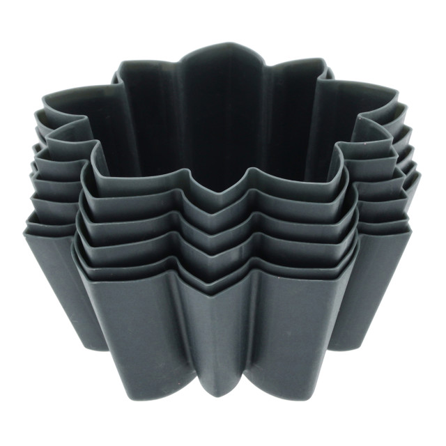 Blomsterbergs Flower Muffin Moulds, Set of 6 angle