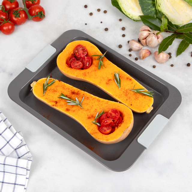 Laura Ashley Non-Stick Carbon Steel Oven Tray - 32cm with butternut