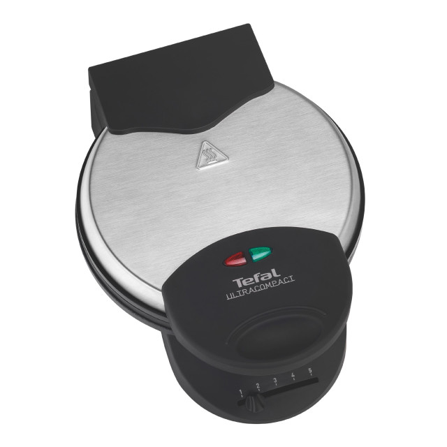 Tefal Heart Shaped Waffle Maker, 1000W angle