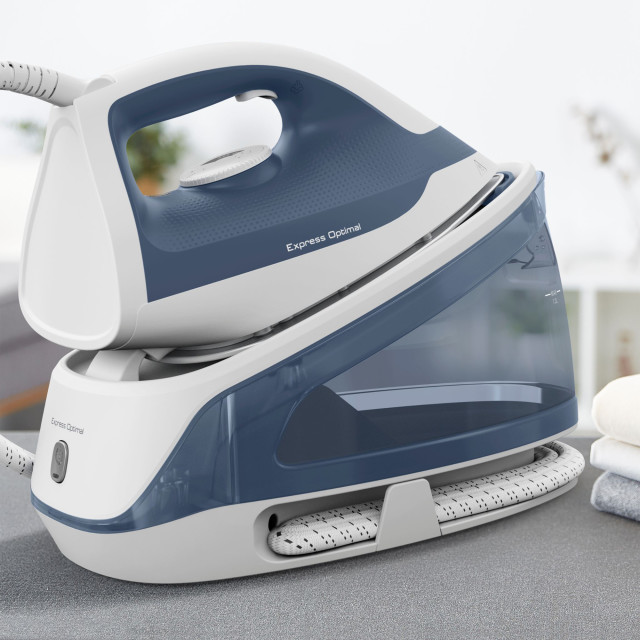 Tefal Express Optimal Steam Generator Iron, 2200W on the water tank