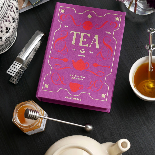 Printworks The Essentials Tea Tools Set on the table