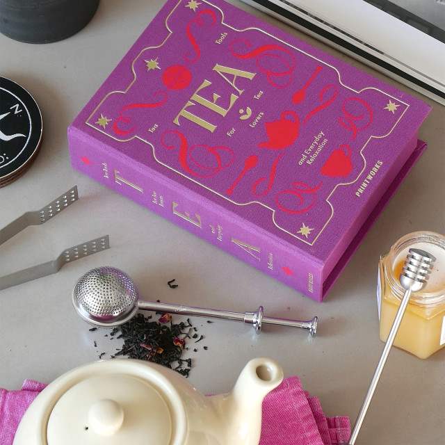Printworks The Essentials Tea Tools Set on the table