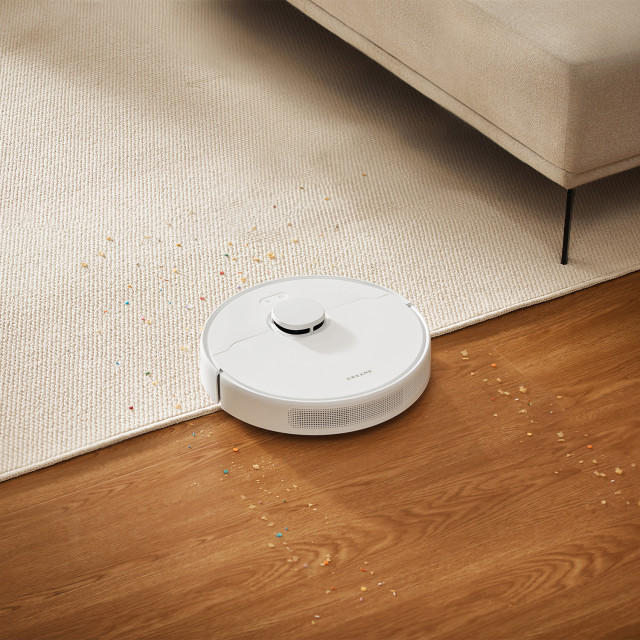 Dreame 2nd Generation D10 Plus Smart Dreambot Robot Vacuum Cleaner on a rug