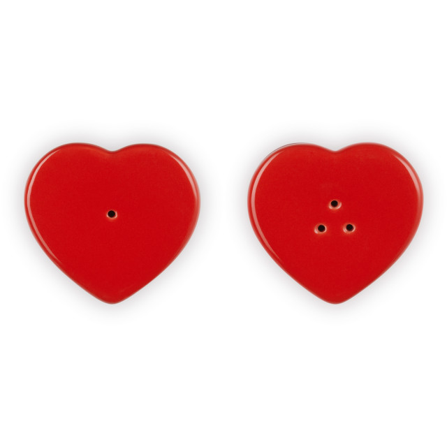Le Creuset Heart Salt & Pepper Shakers, 130ml - Cerise angle
