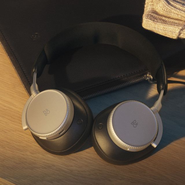 Bang & Olufsen H100 Beoplay Noise Cancelling Headphones - Infinite Black on the desk