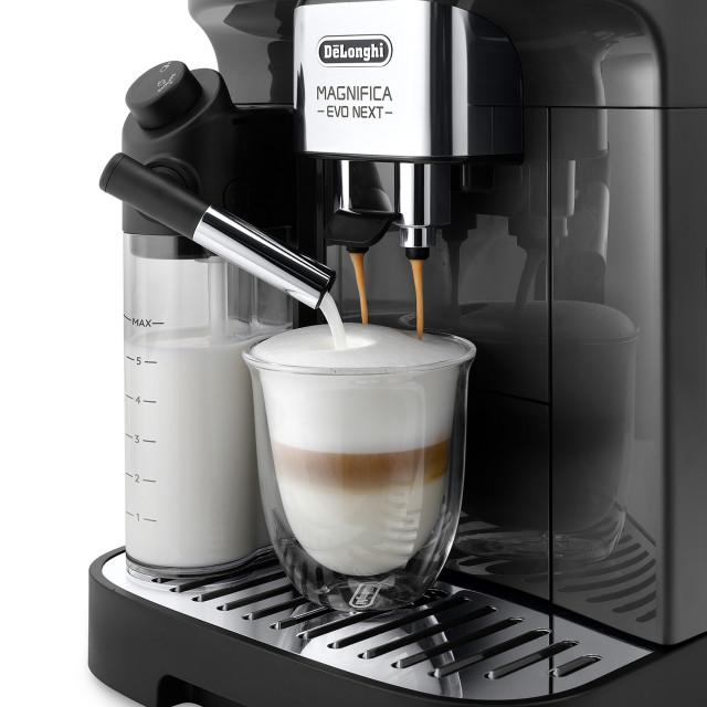 DeLonghi Magnifica Evo Next Bean to Cup Coffee Machine detail