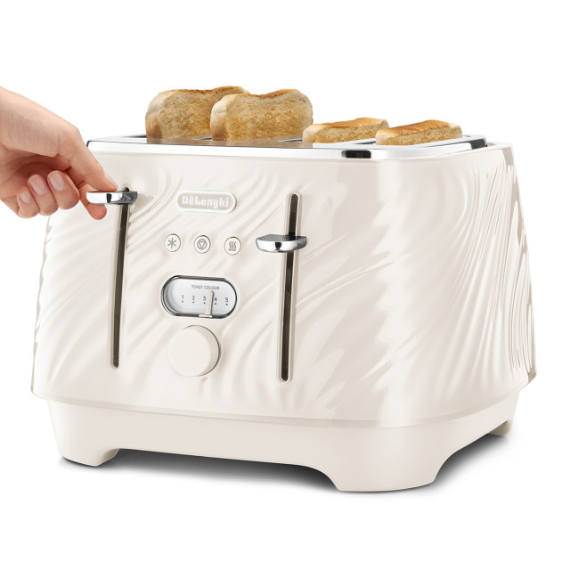 DeLonghi Ballerina 4-Slice Toaster, 1800W - Marble White detail
