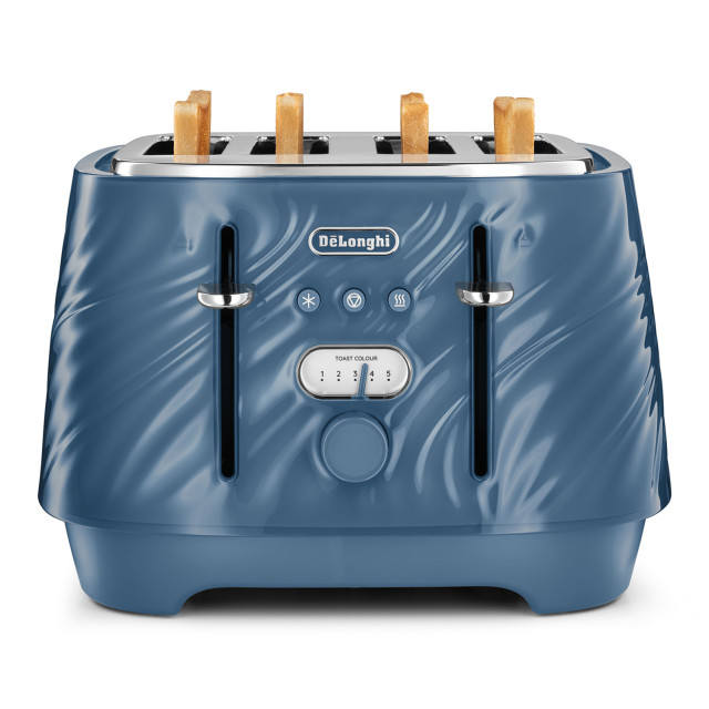 DeLonghi Ballerina 4-Slice Toaster, 1800W - Sapphire angle