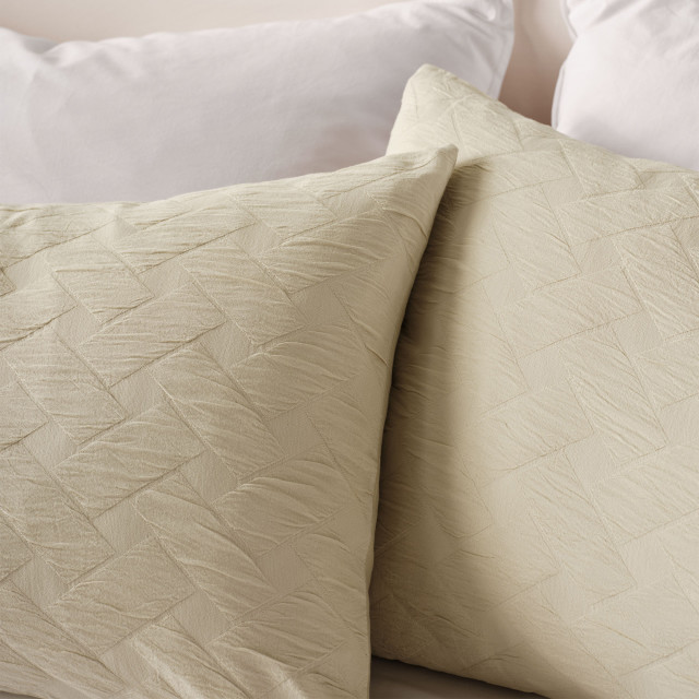 Linen House Stone Rhea Duvet Cover Set - Double detail on pillows