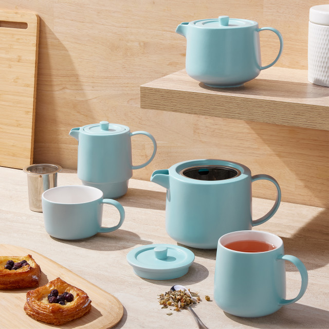 Maxwell & Williams Cafe Life Teapot with Infuser, 1L - Blue set on the table