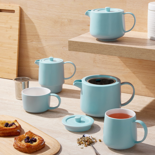 Maxwell & Williams Cafe Life Teapot with Infuser, 500ml - Blue set on the table