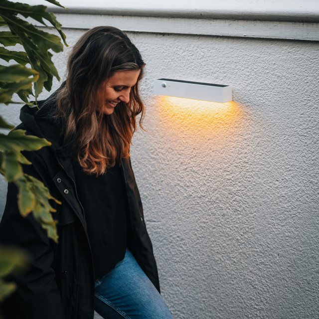 Litehouse Solar Outdoor Wall Light with Motion Sensor - White