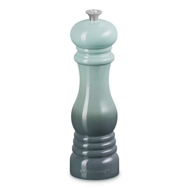 Le Creuset Sea Salt Classic Salt Mill, 21cm angle