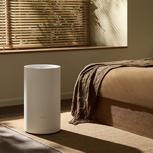 Xiaomi Smart Dehumidifier Lite in the bedroom