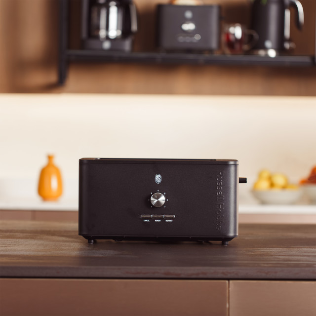 Russell Hobbs Nexus Stainless Steel 4-Slice Toaster - Black