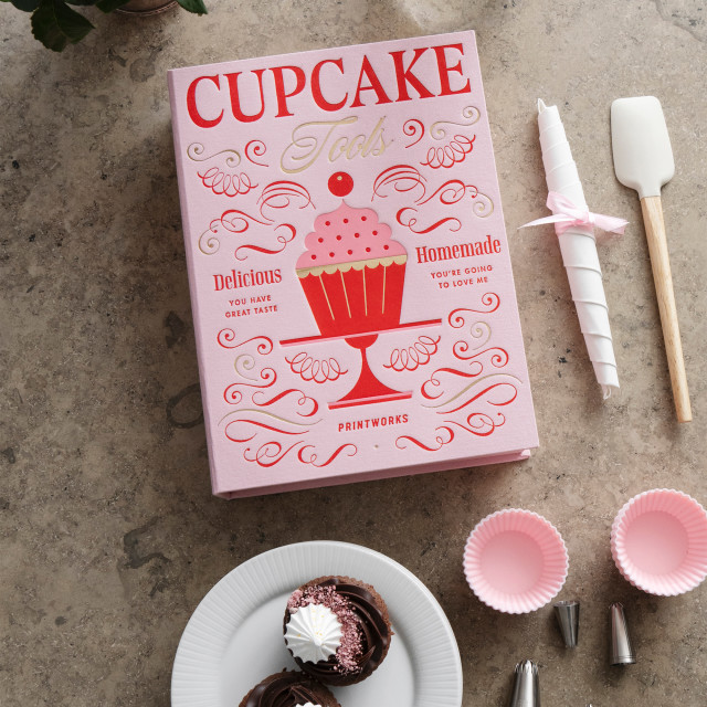 Printworks The Essentials Cupcake Tools Set on the table