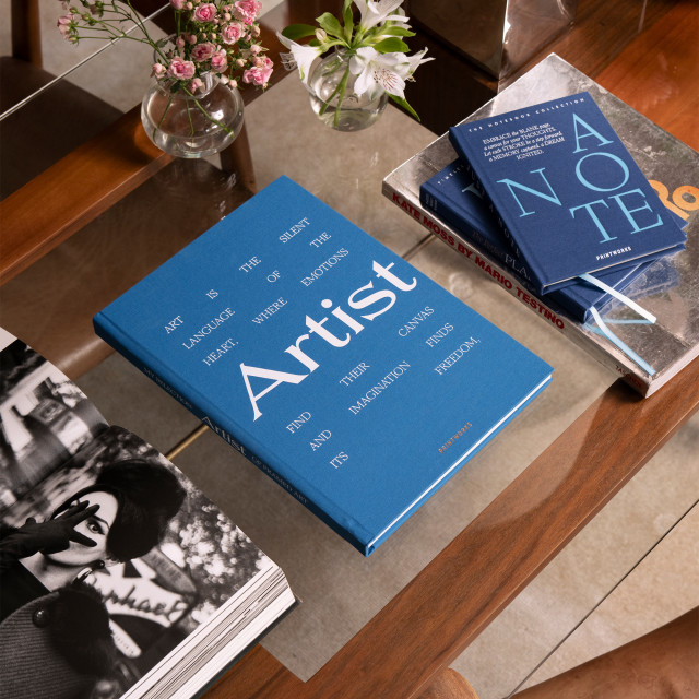 Printworks Great Art Blank Frame Book on the table
