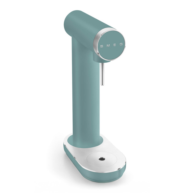 Smeg Soda Maker - Matte Emerald Green angle