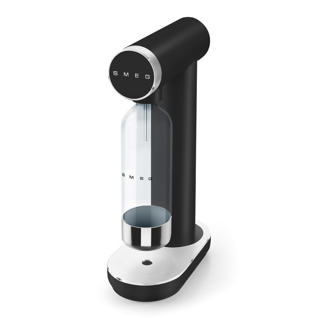 Smeg Soda Maker - Matte Black angle