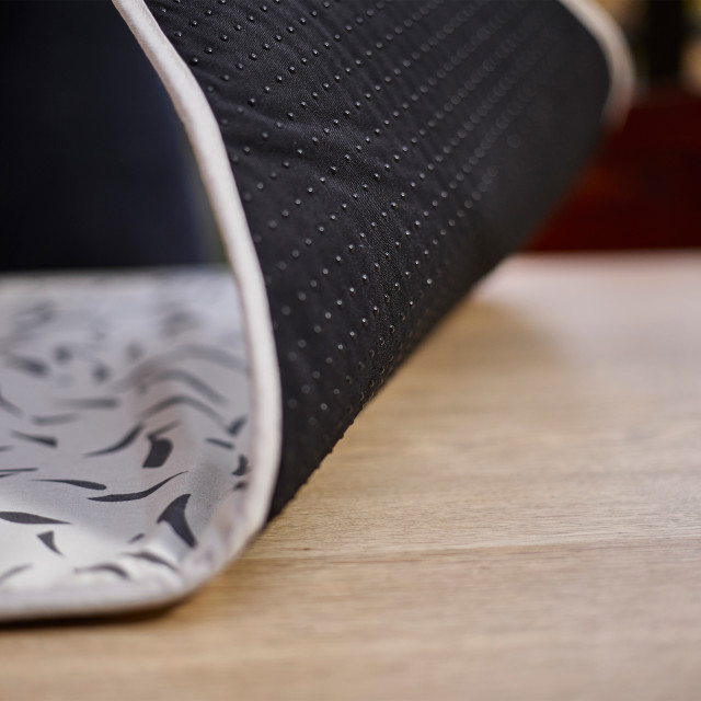 Joseph Joseph Swift Ironing Mat - Ecru Scatter detail 