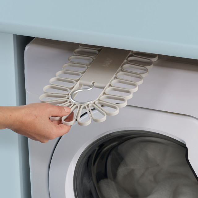 Joseph Joseph Petal Small Items Hanger - 32-piece stored