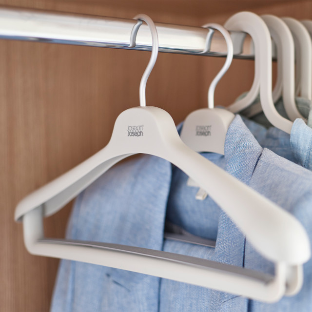 Joseph Joseph Orderly Suit & Coat Hangers, 2-Pack with clothes