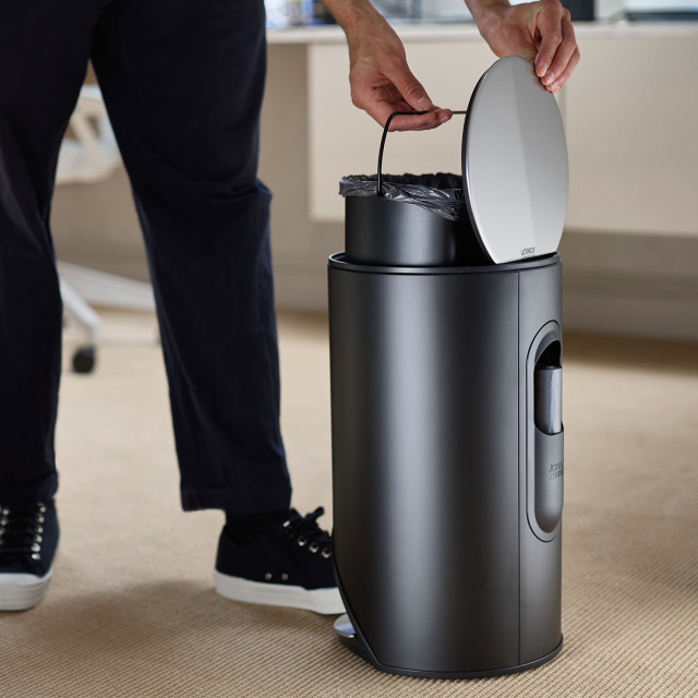 Joseph Joseph Arc 10L Pedal Bin - Carbon Black emptying the bin