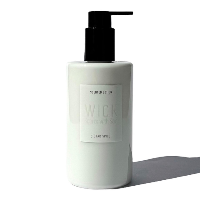 WICK 5 Star Spice Scented Lotion, 300ml